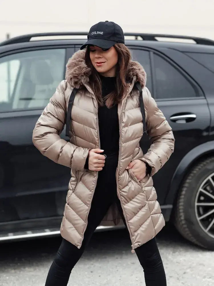 Dámska zimná prešívaná bunda s kapucňou CRYSTAL tmavo béžová Dstreet TY4773 S