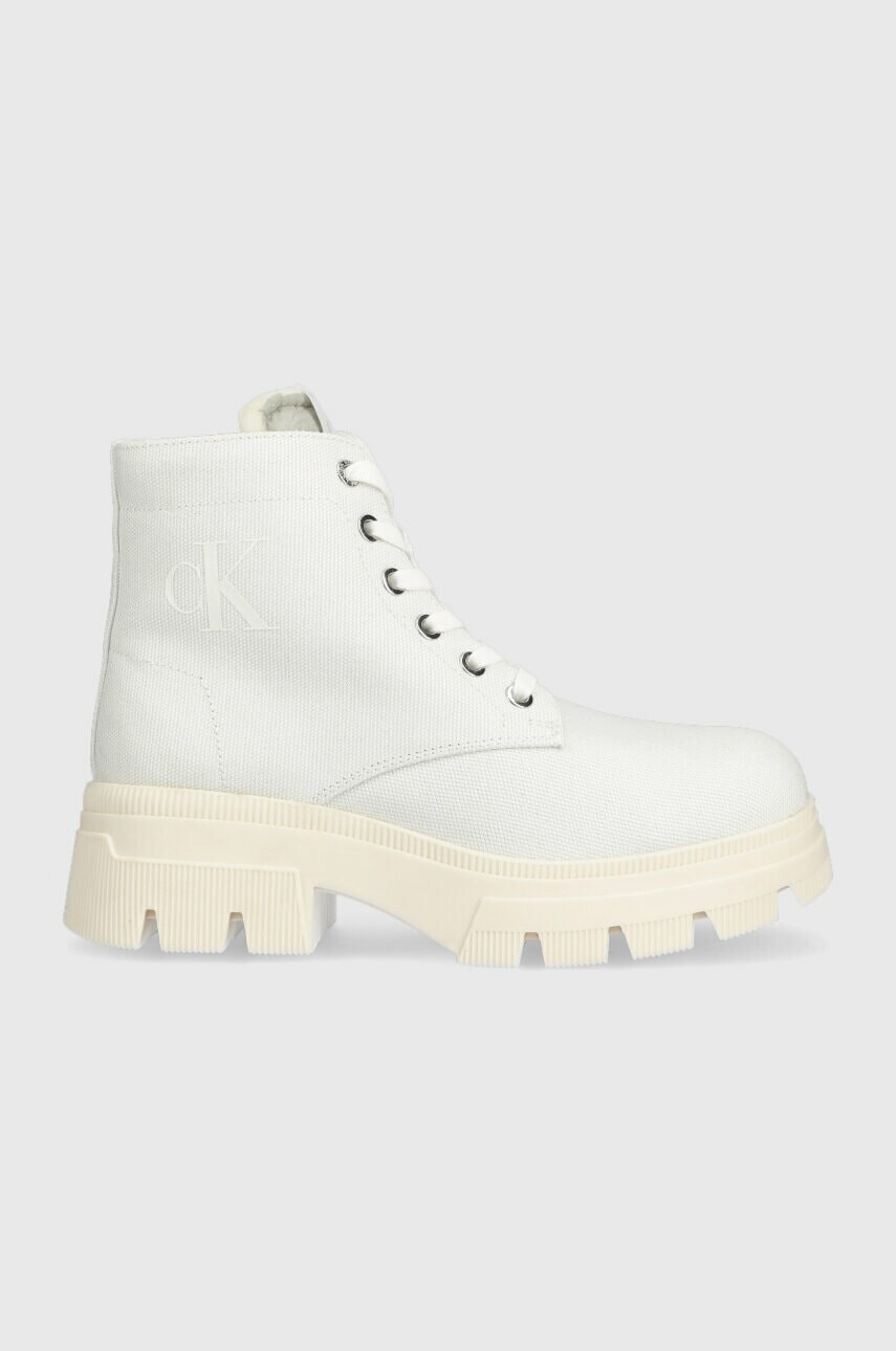 Členkové topánky Calvin Klein Jeans CHUNKLY BOOT VINTANGE TONGUE dámske, biela farba, na platforme, YW0YW00947
