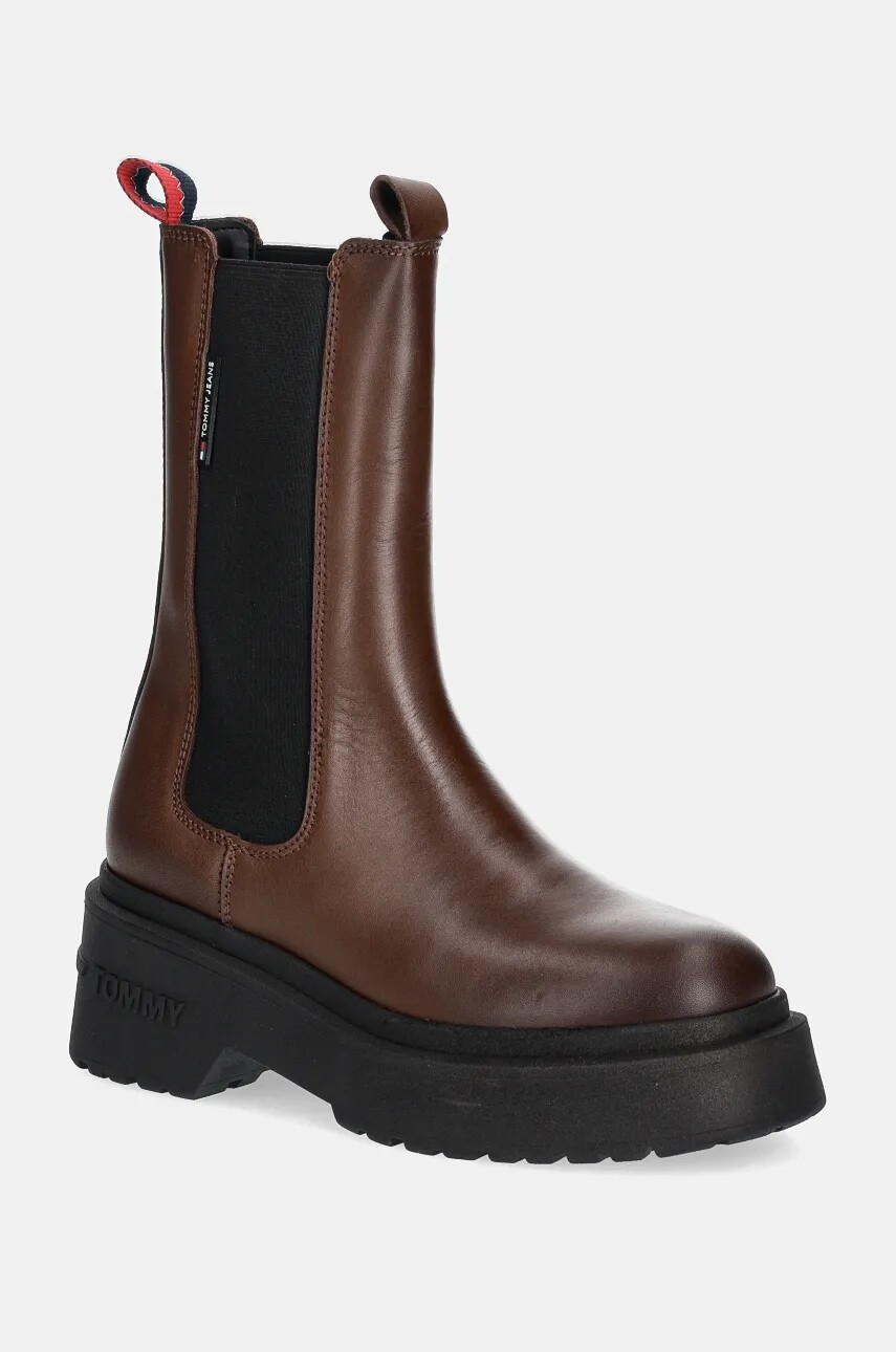Kožené topánky chelsea Tommy Jeans TJW CHUNKY CHELSEA dámske, hnedá farba, na platforme, EN0EN02635