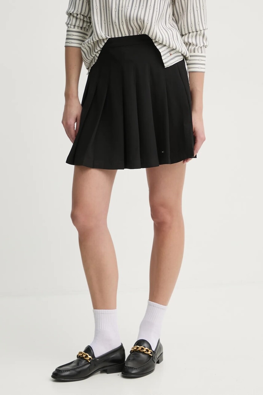 Sukňa Tommy Hilfiger čierna farba, mini, áčkový strih, WW0WW43880