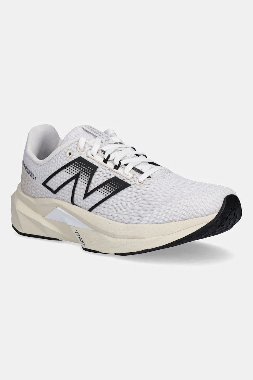 Bežecké topánky New Balance FuelCell Propel v5 biela farba, WFCPRCX5
