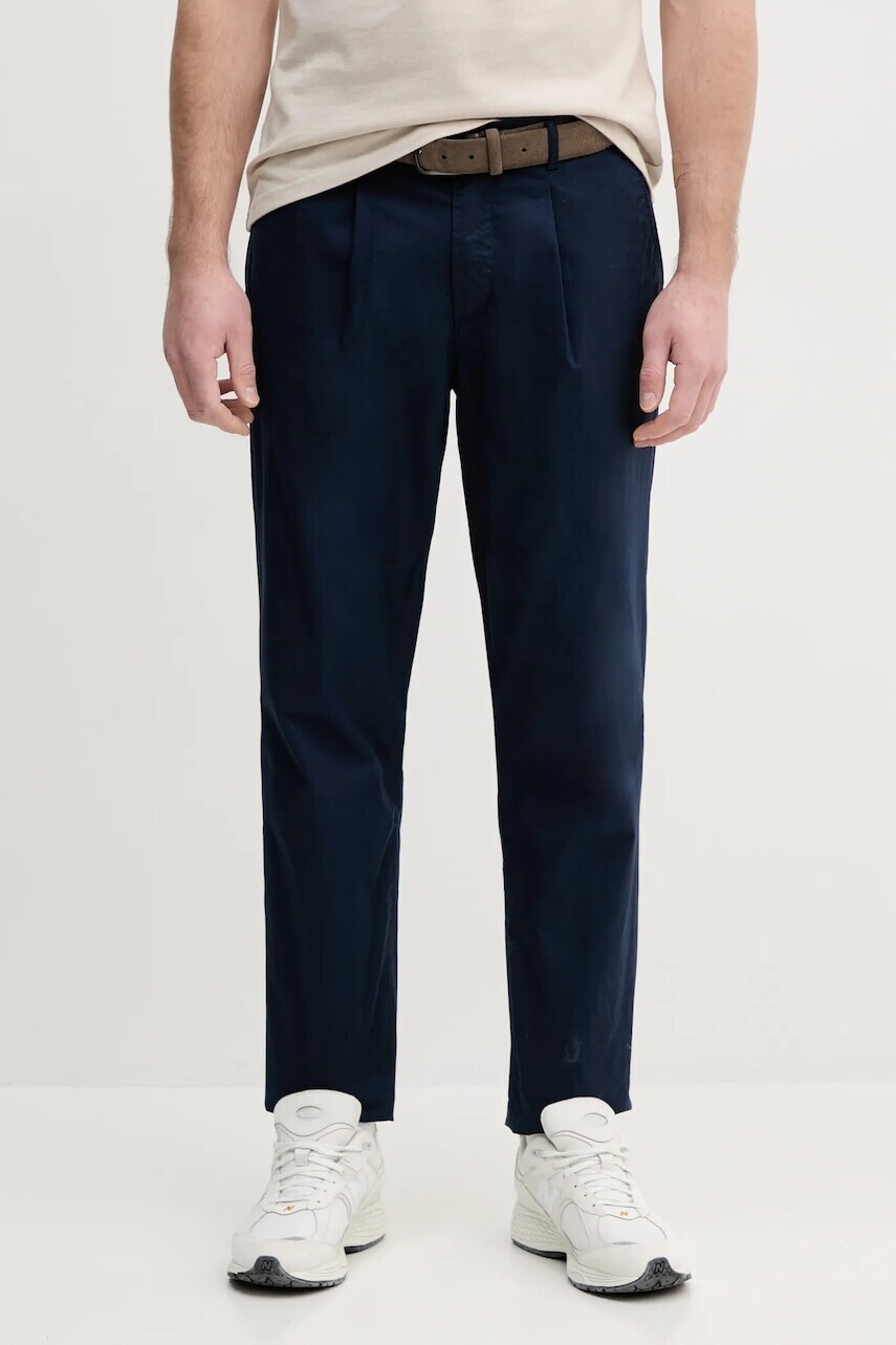 Nohavice Tommy Hilfiger pánske, tmavomodrá farba, rovné, MW0MW38796
