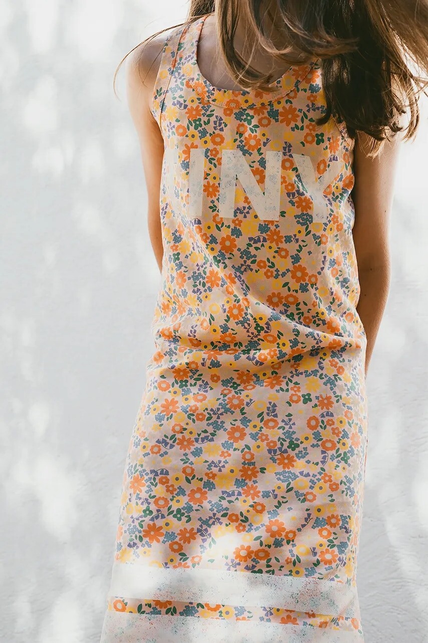 Dievčenské bavlnené šaty Tinycottons GARDEN DRESS oranžová farba, mini, rovný strih, SS25-019