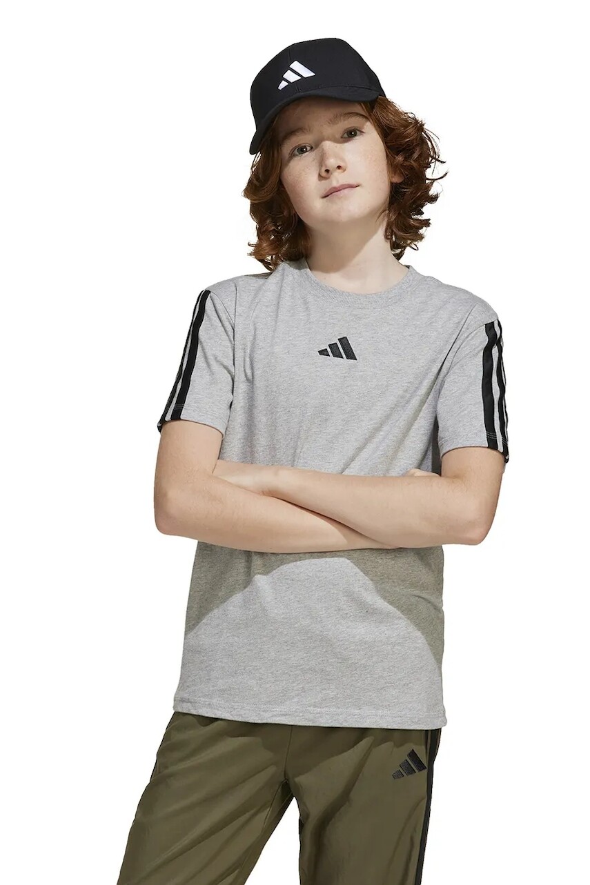 Detské bavlnené tričko adidas šedá farba, melanžové, JD6486