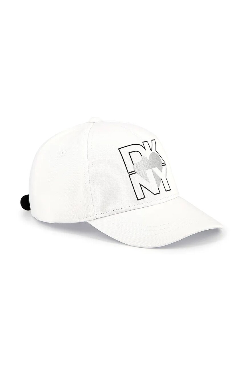Detská bavlnená šiltovka Dkny biela farba, s potlačou, D62098