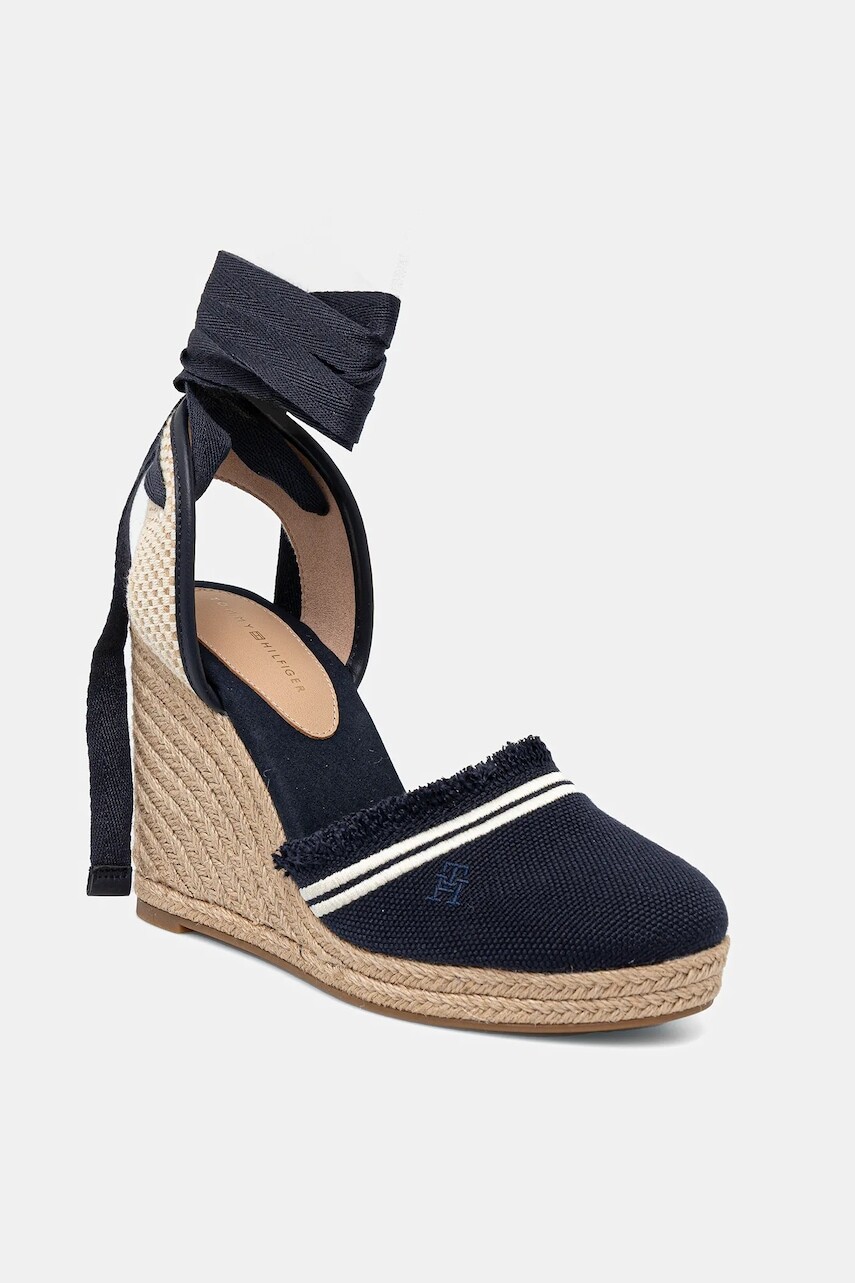 Espadrilky Tommy Hilfiger FRINGE CANVAS HIGH WEDGE tmavomodrá farba, na kline, FW0FW08878