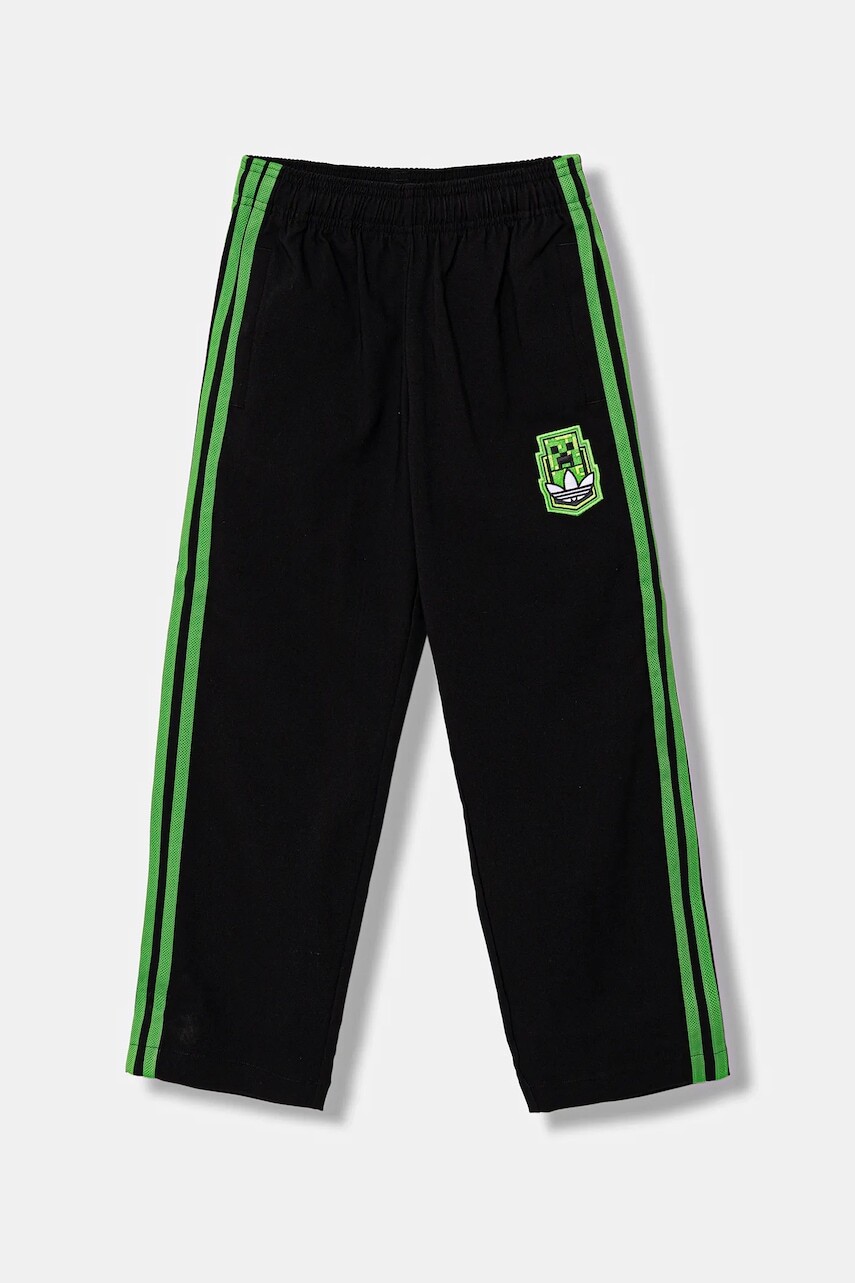 Detské tepláky adidas Originals čierna farba, s nášivkou, JW7729