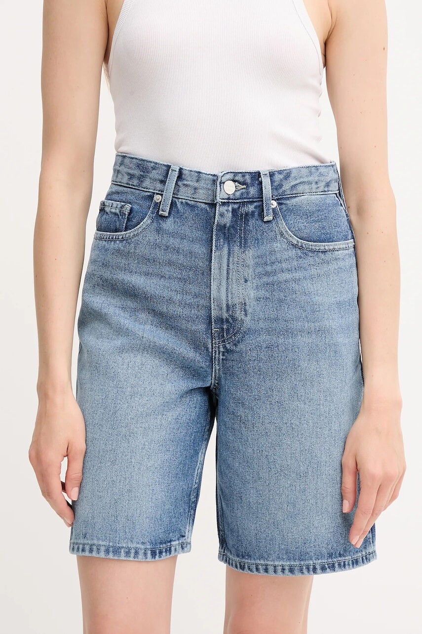 Rifľové krátke nohavice Tommy Hilfiger modrá farba, jednofarebné, vysoký pás, WW0WW47215