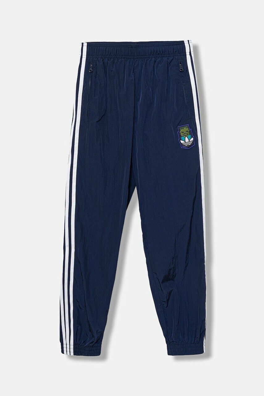 Detské tepláky adidas Originals MINECRAFT tmavomodrá farba, vzorované, KD9837