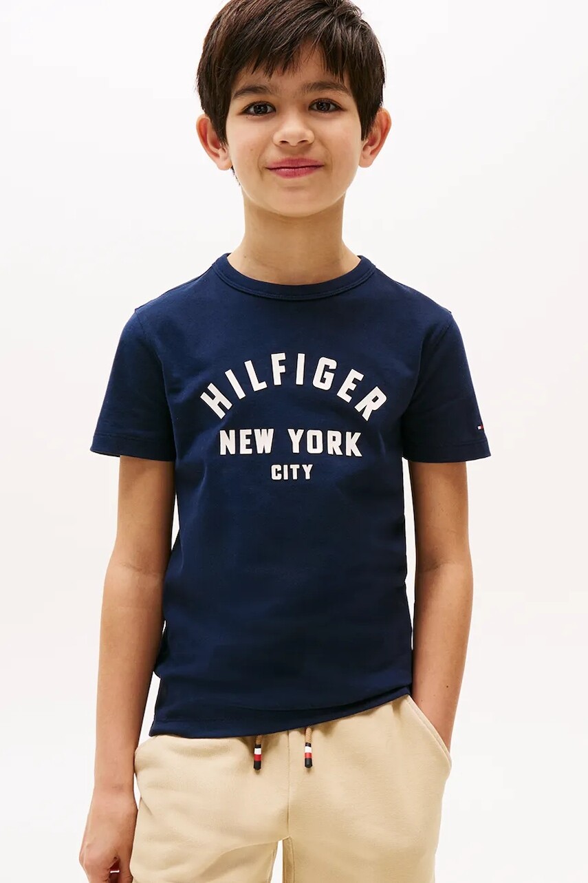 Detské bavlnené tričko Tommy Hilfiger tmavomodrá farba, s potlačou, KB0KB09800