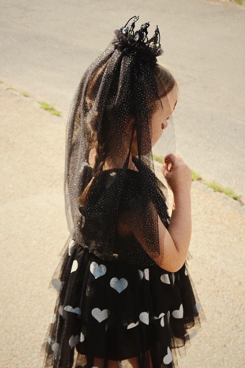 Dievčenské šaty Konges Sløjd HALLOWEEN GLITTER DRESS čierna farba, mini, áčkový strih, KS102179
