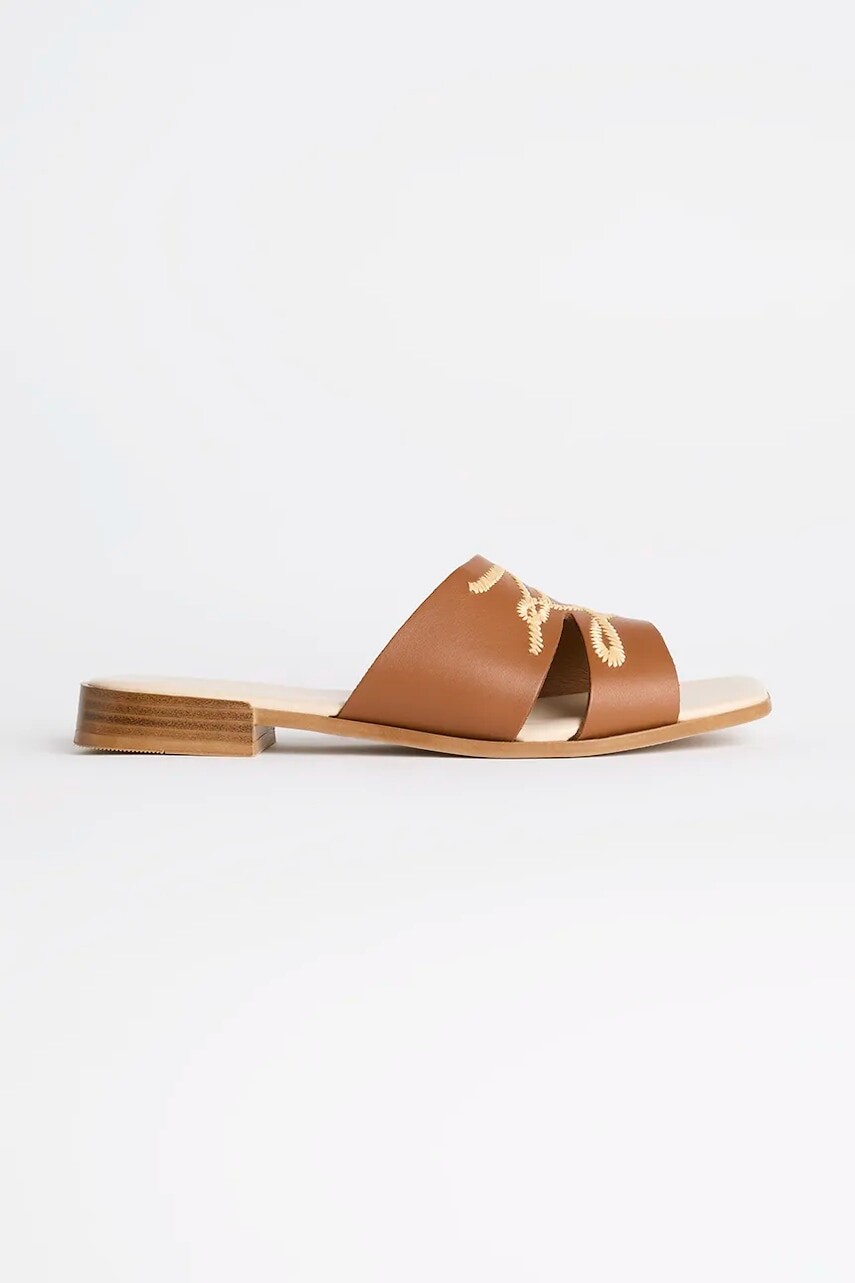 Kožené šľapky Karl Lagerfeld PETALO dámske, hnedá farba, KL80772