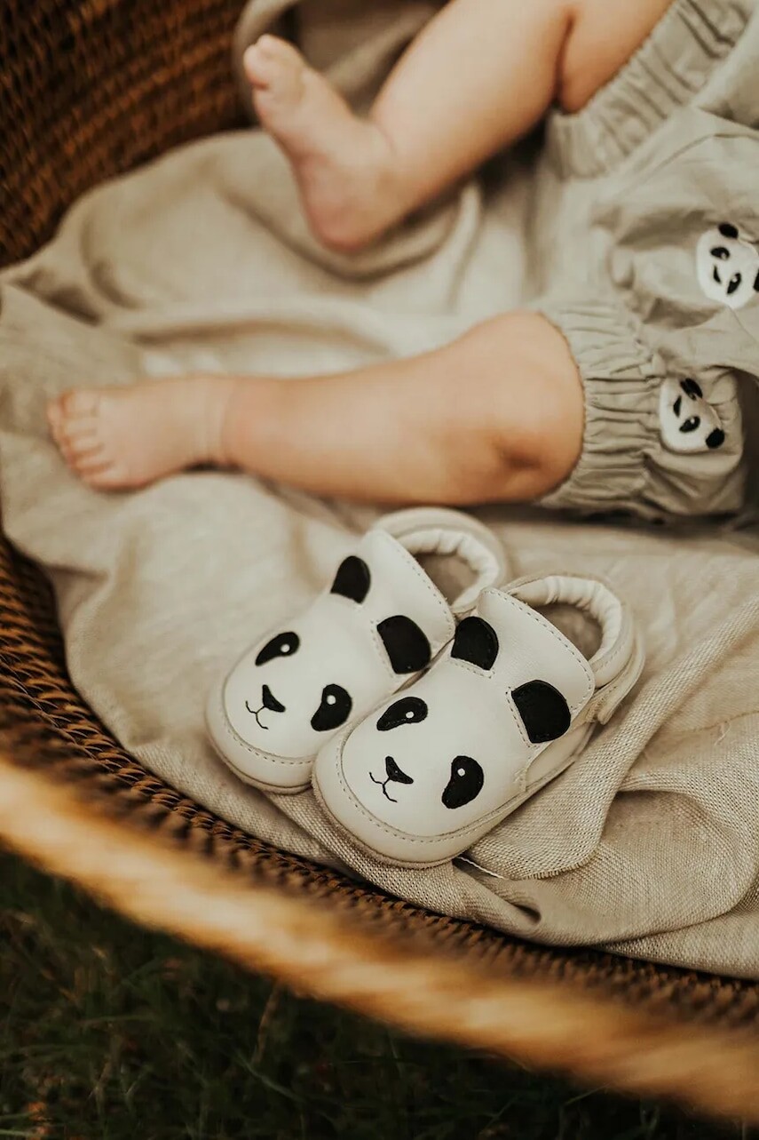 Kožené topánky pre bábätká Donsje Morris Sneakers Panda biela farba, 1036306
