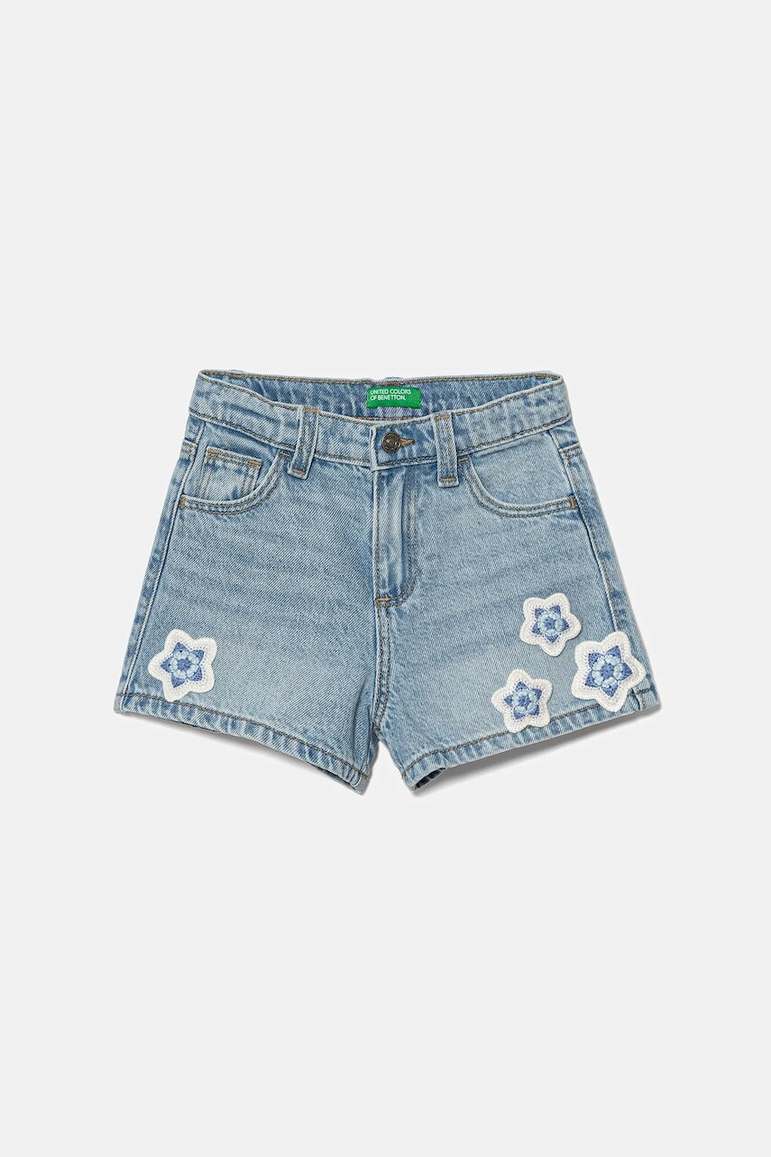 Detské rifľové krátke nohavice United Colors of Benetton s nášivkou, 42MHG902W