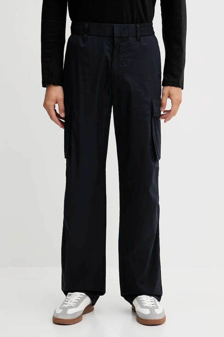 Bavlnené nohavice Armani Exchange tmavomodrá farba, strih cargo, XM000943 AF11882