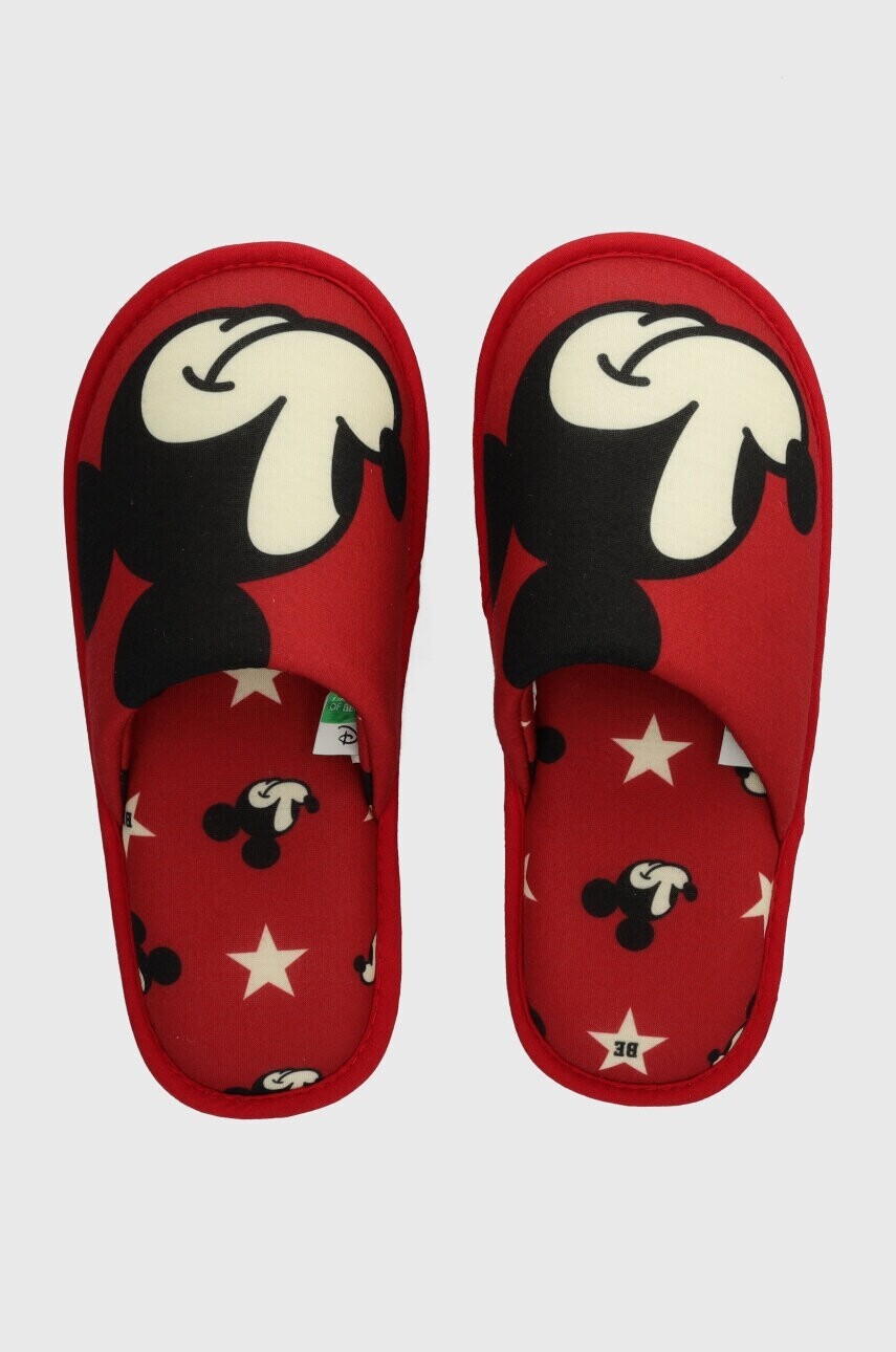 Detské papuče United Colors of Benetton červená farba