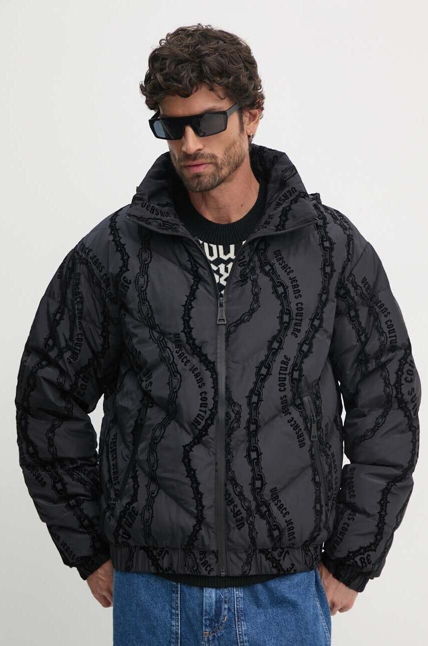Páperová bunda Versace Jeans Couture pánska, čierna farba, zimná, oversize, 77GAUD04 CQD59