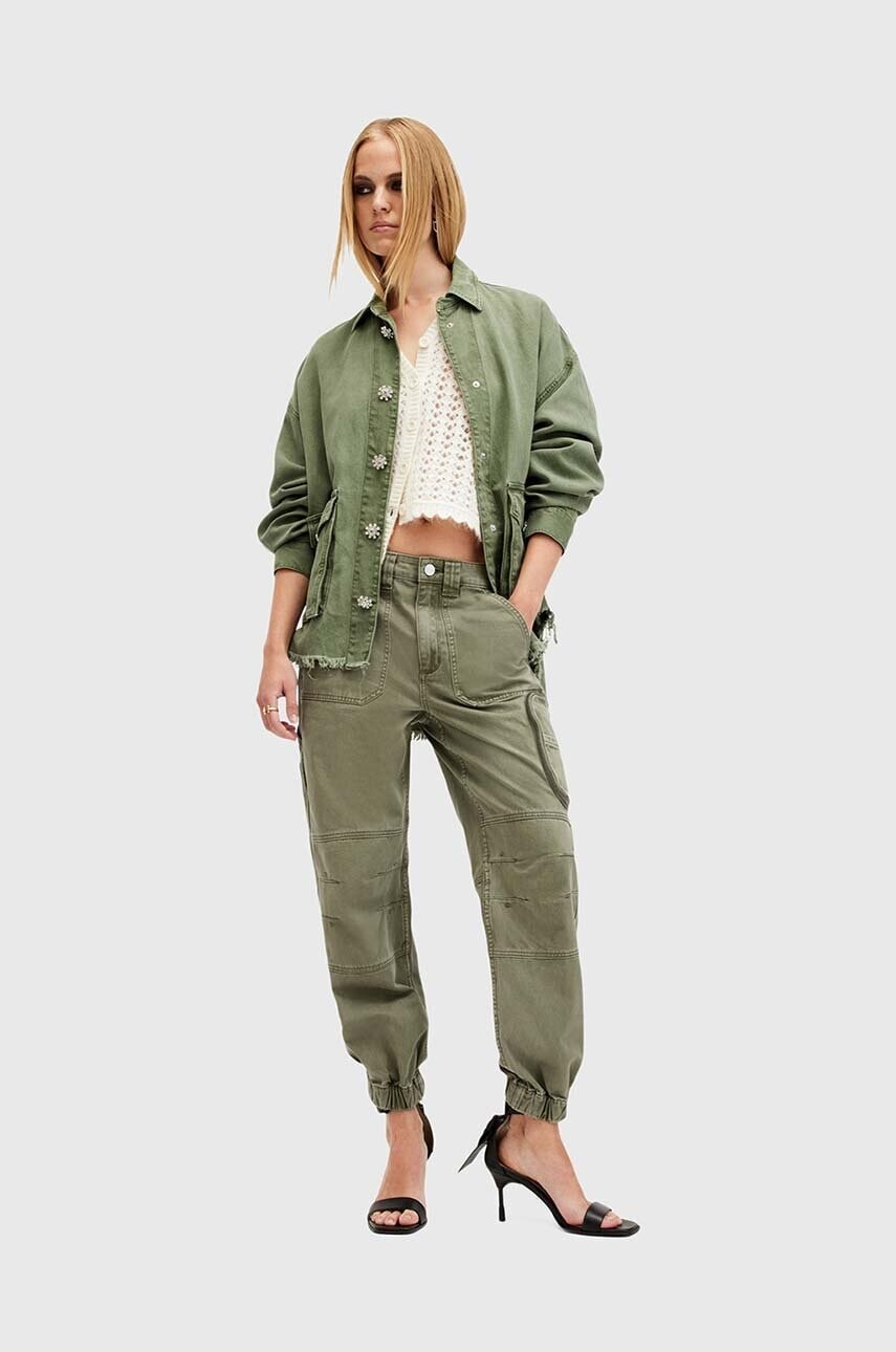 Bavlnené nohavice AllSaints FLORENCE JOGGER zelená farba, strih cargo, stredne vysoký pás, W017TB