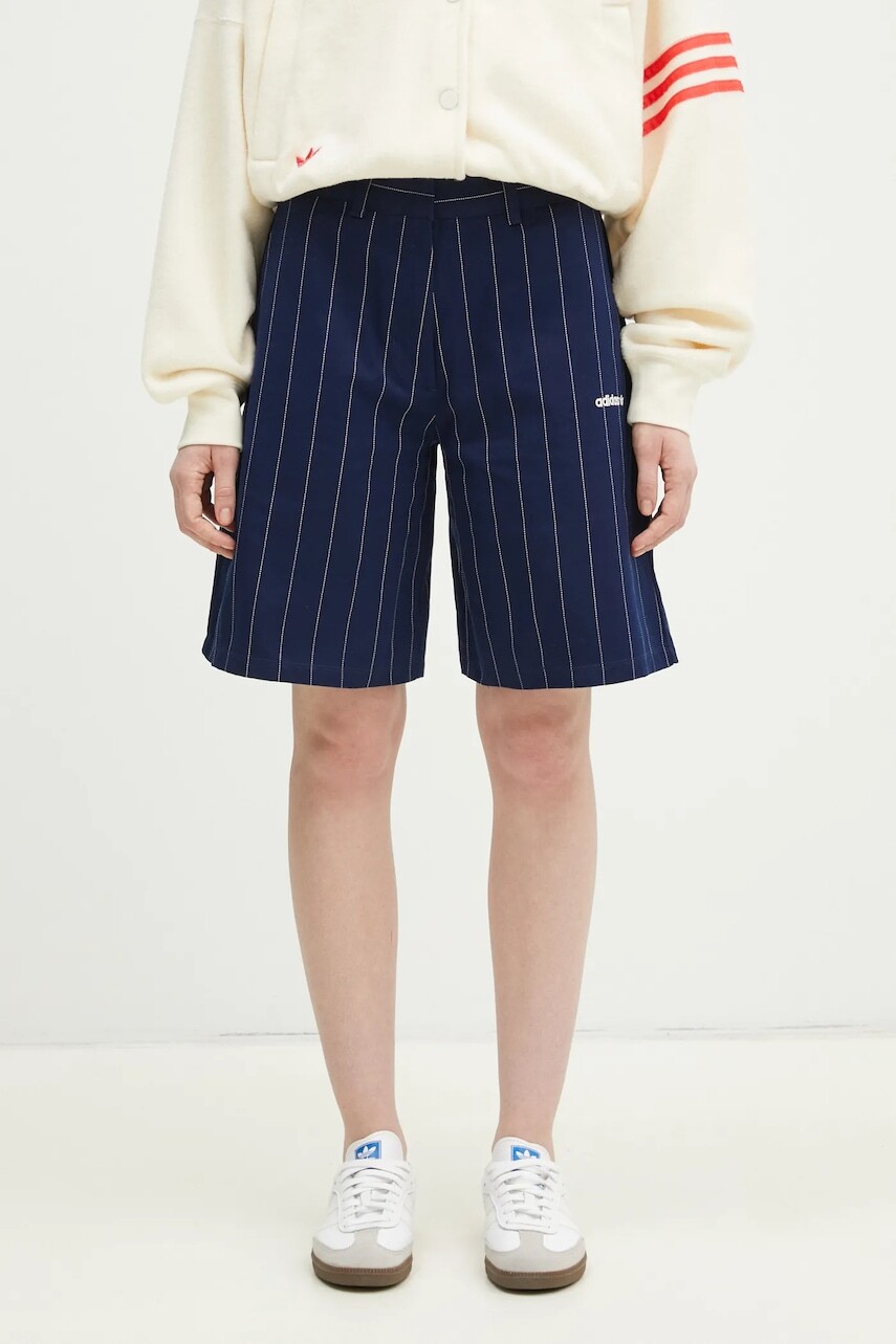 Šortky adidas Originals PINSTRIPE SHORT dámske, tmavomodrá farba, vzorované, vysoký pás, JC7683
