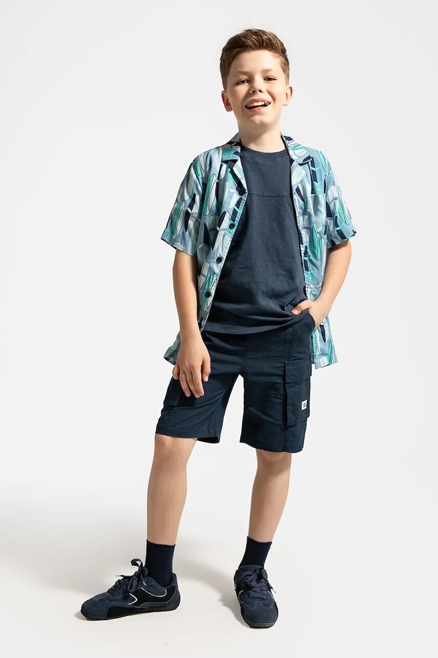 Šortky Coccodrillo tmavomodrá farba, nastaviteľný pás HOLIDAY SPLASH BOY JUNIOR