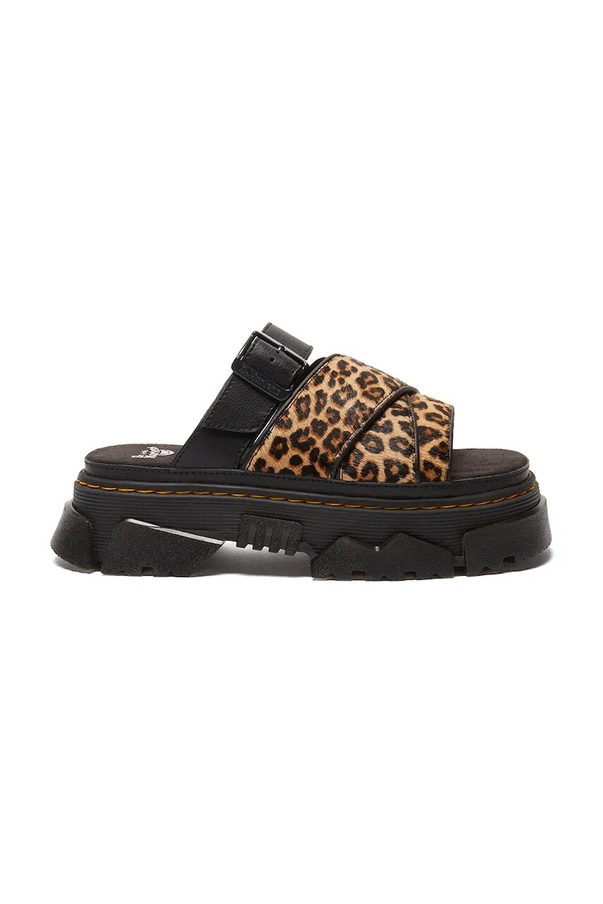 Šľapky Dr. Martens Mattison čierna farba, na platforme, DM41110200