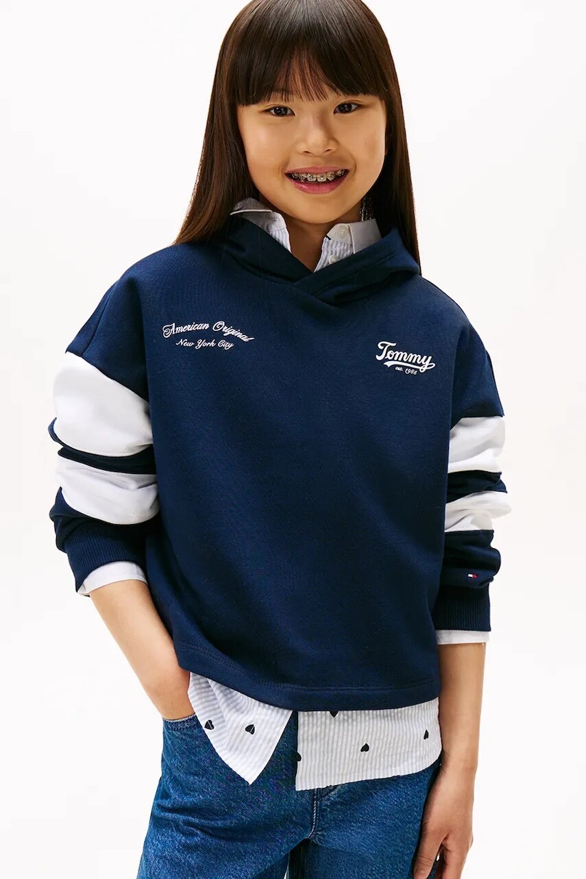 Mikina Tommy Hilfiger tmavomodrá farba, s kapucňou, KG0KG08687