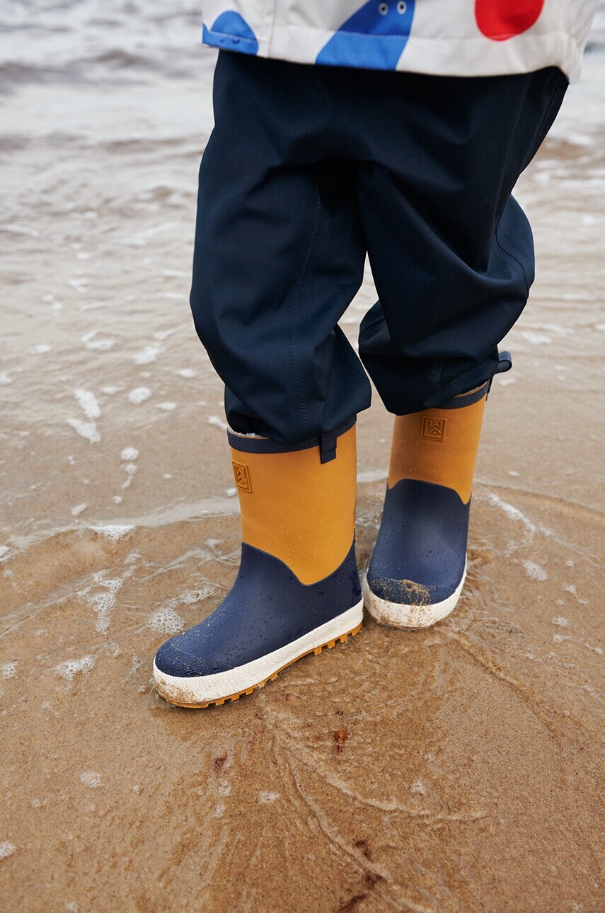 Detské gumáky Liewood Sasha Thermo Rainboot tmavomodrá farba, LW19376