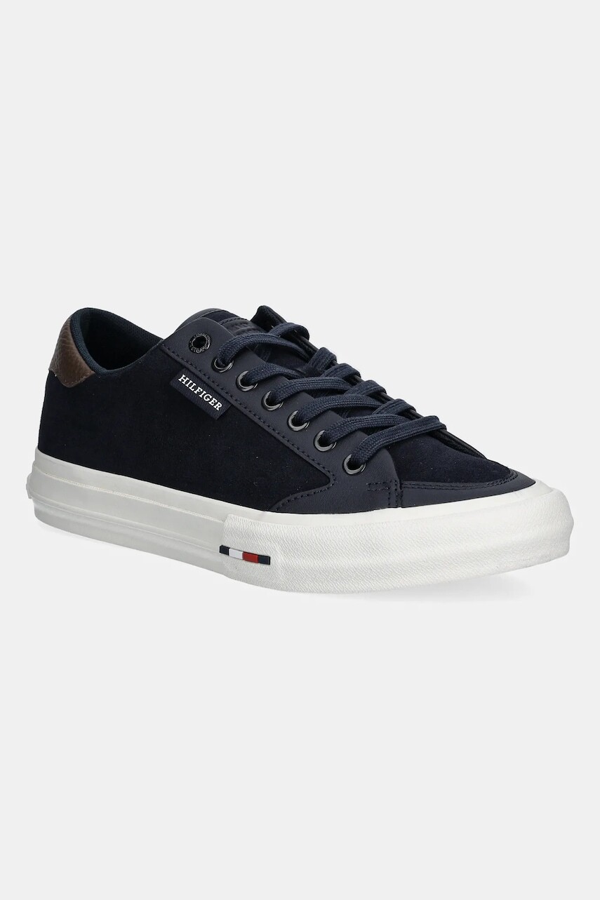 Semišové tenisky Tommy Hilfiger TH HI VULC STREET LOW SUEDE RWB tmavomodrá farba, FM0FM05458