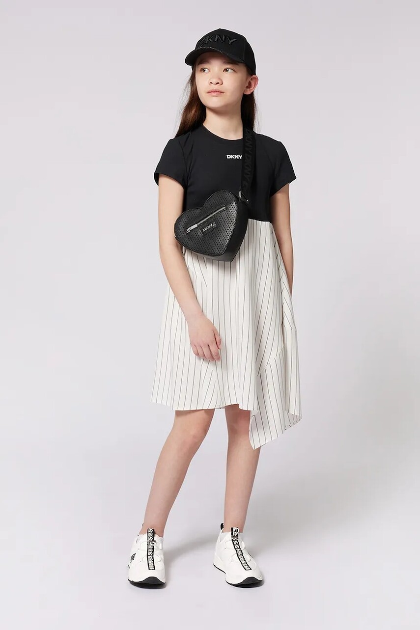 Dievčenské šaty Dkny čierna farba, mini, áčkový strih, D62331