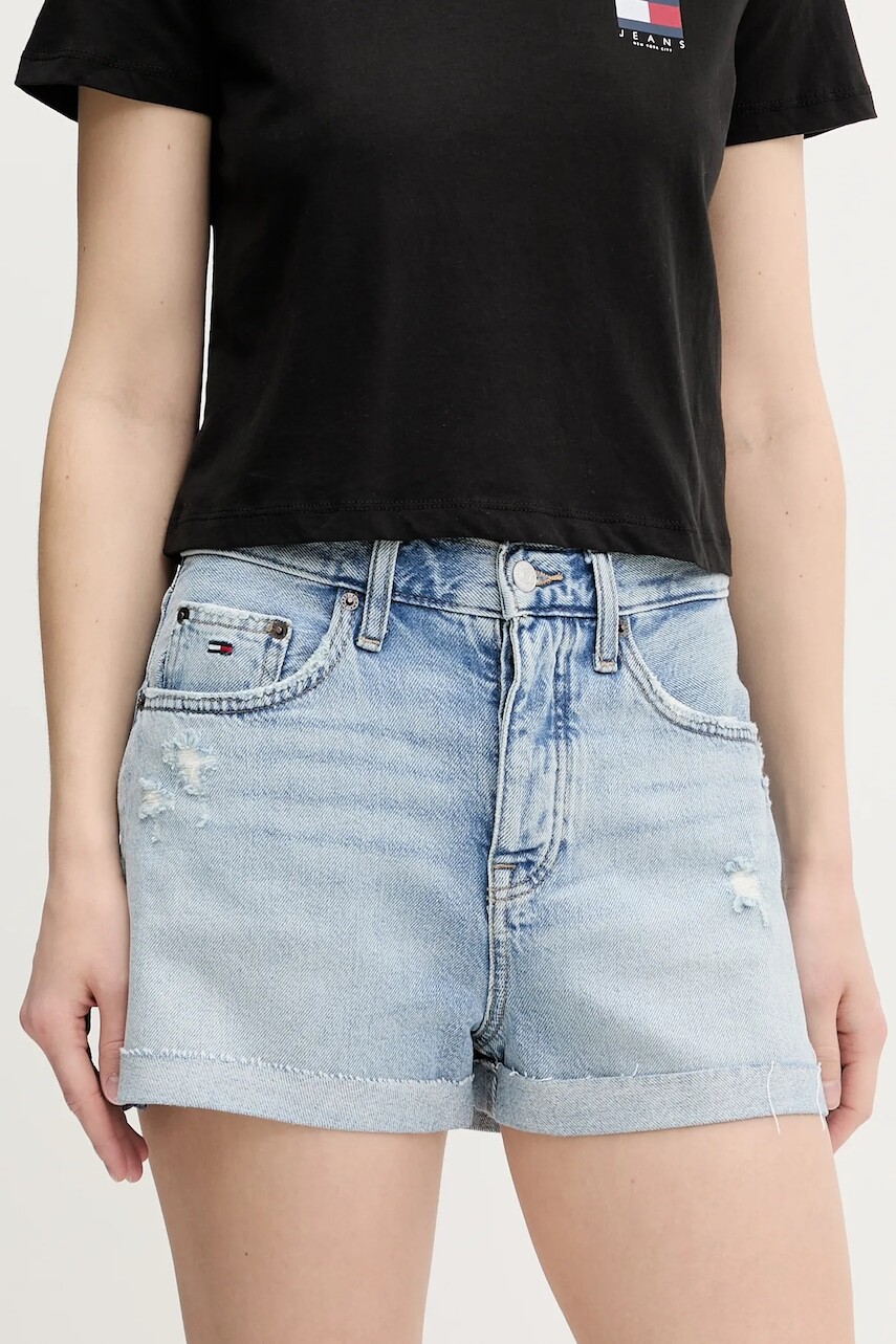 Rifľové krátke nohavice Tommy Jeans jednofarebné, vysoký pás, DW0DW21055