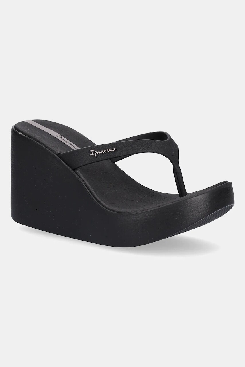 Šľapky Ipanema HIGH FASHION čierna farba, na kline, 83626-BD950