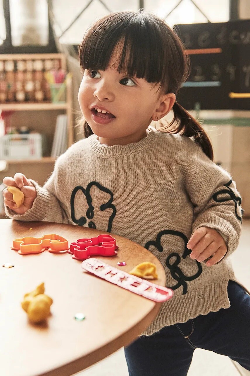 Sveter pre bábätká Mayoral béžová farba, ľahký, 2355