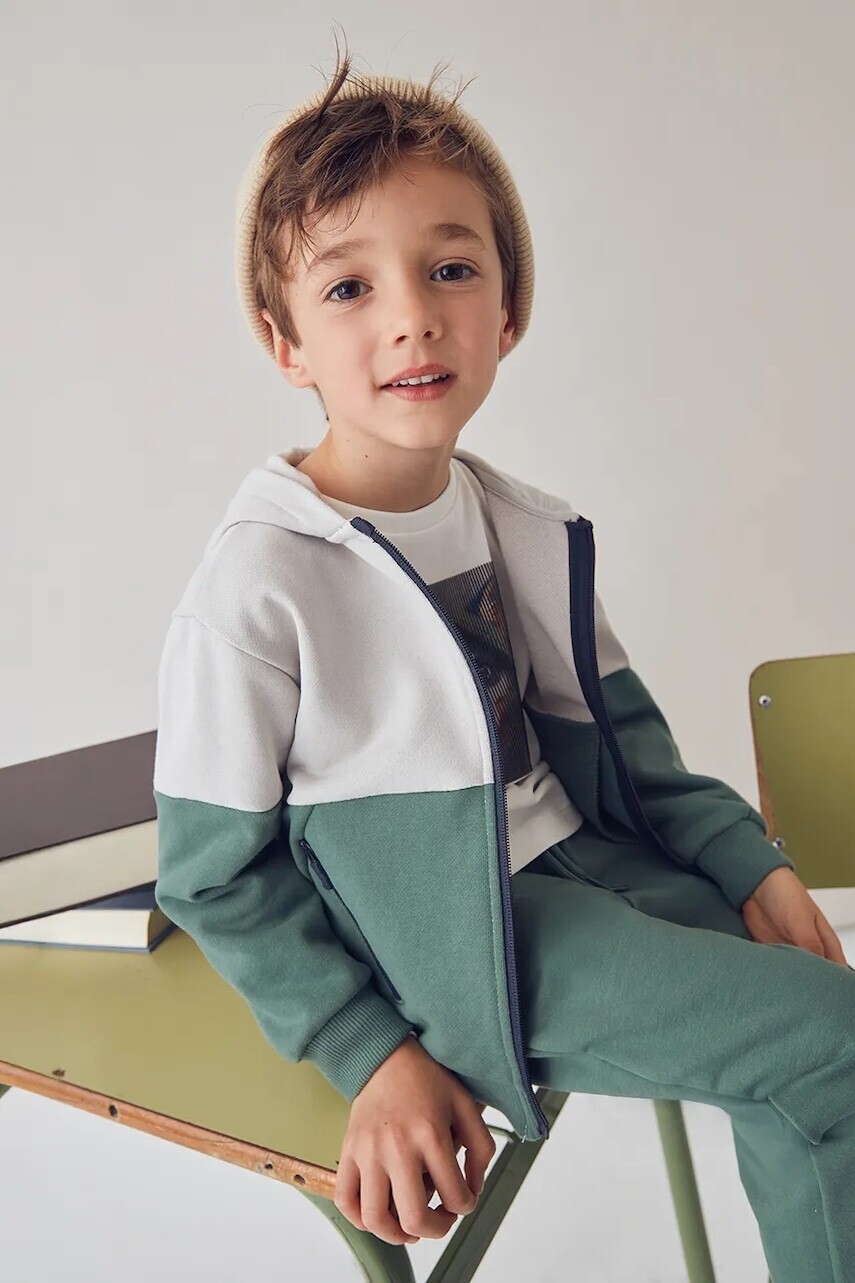 Mikina Mayoral zelená farba, s kapucňou, 4426