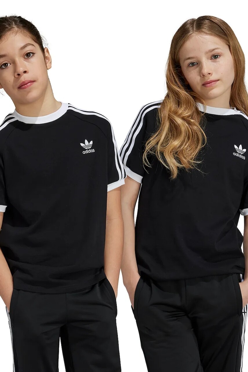 Detské bavlnené tričko adidas Originals 3STRIPES TEE čierna farba, s nášivkou, IX7626