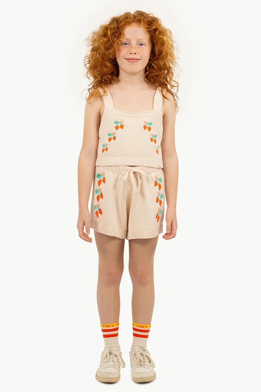 Detské bavlnené šortky Tinycottons STRAWBERRIES SHORTS béžová farba, s nášivkou, SS25-301