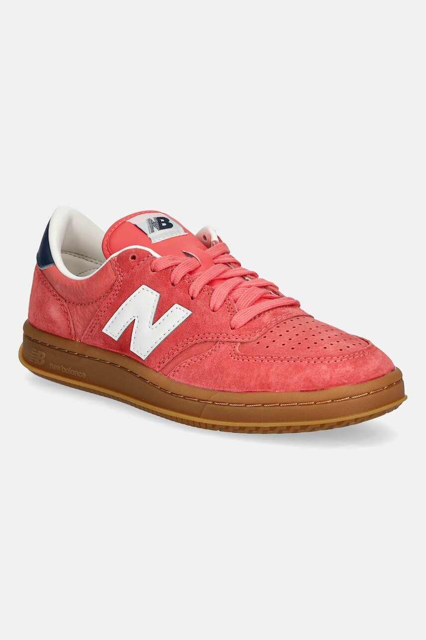 Semišové tenisky New Balance CT500 dámske, červená farba, CT500AB