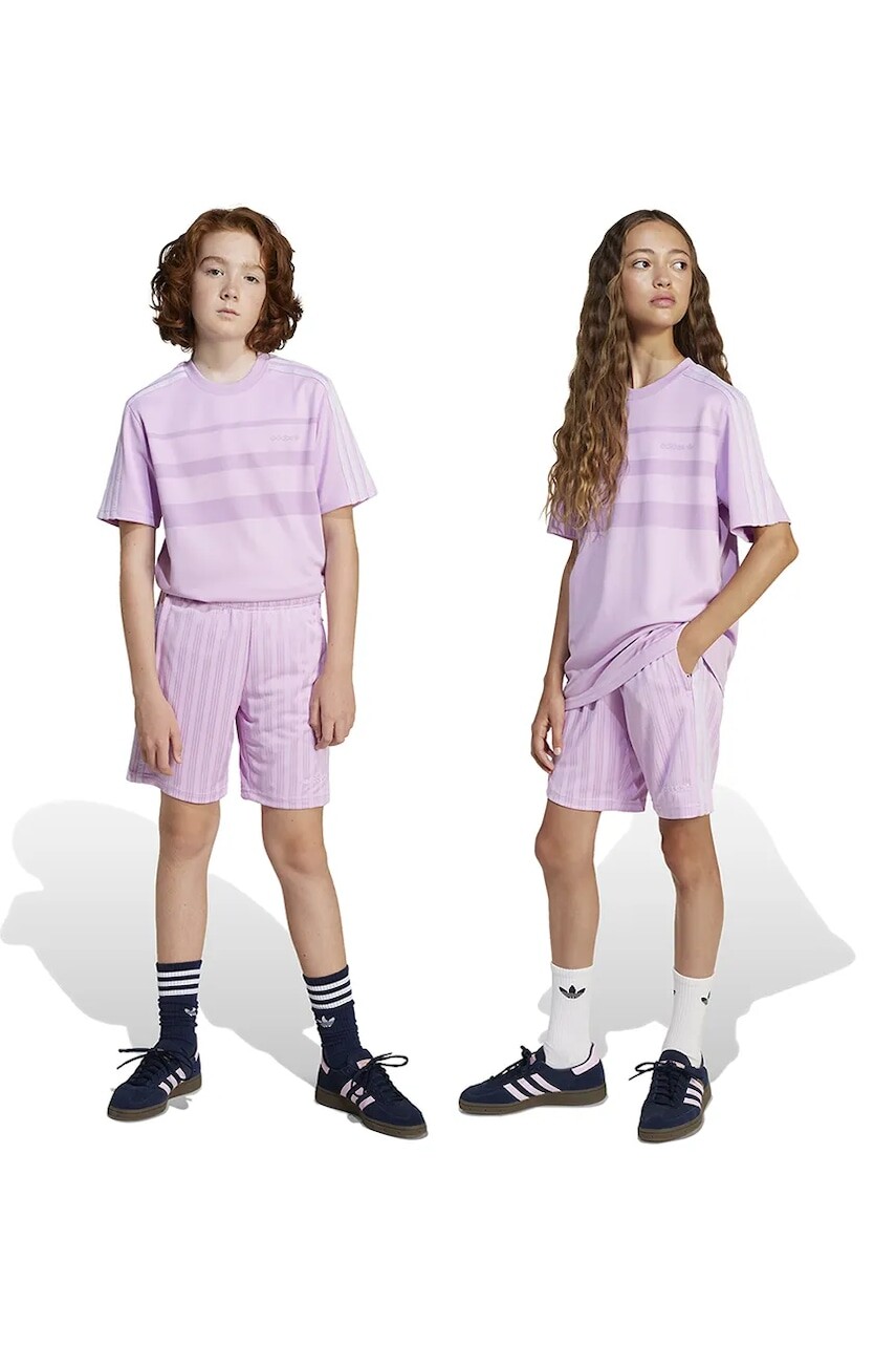 Detské krátke nohavice adidas Originals fialová farba, vzorované, nastaviteľný pás JC9044