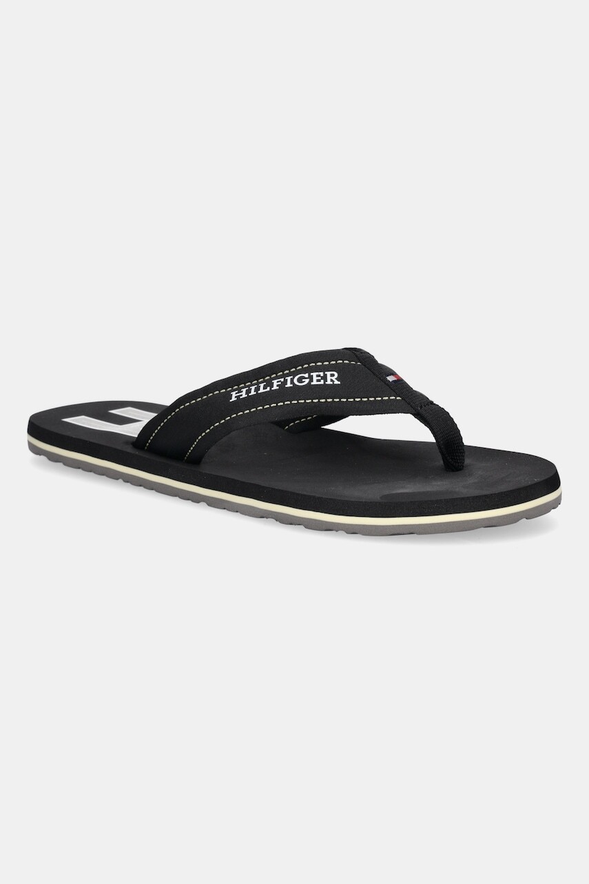 Šľapky Tommy Hilfiger TH H PADDED BEACH SANDAL čierna farba, FM0FM05536
