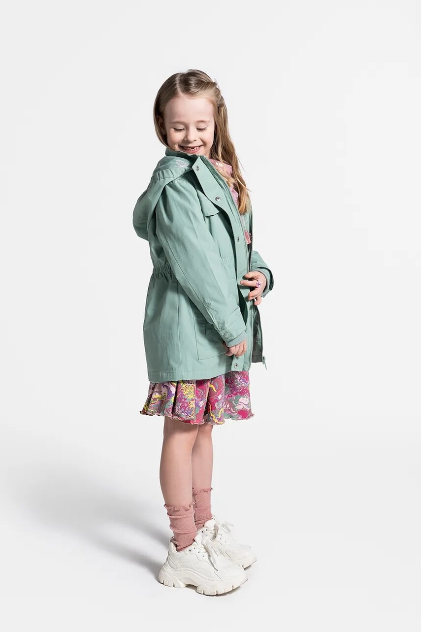 Detská bunda Coccodrillo zelená farba, OUTERWEAR GIRL KIDS