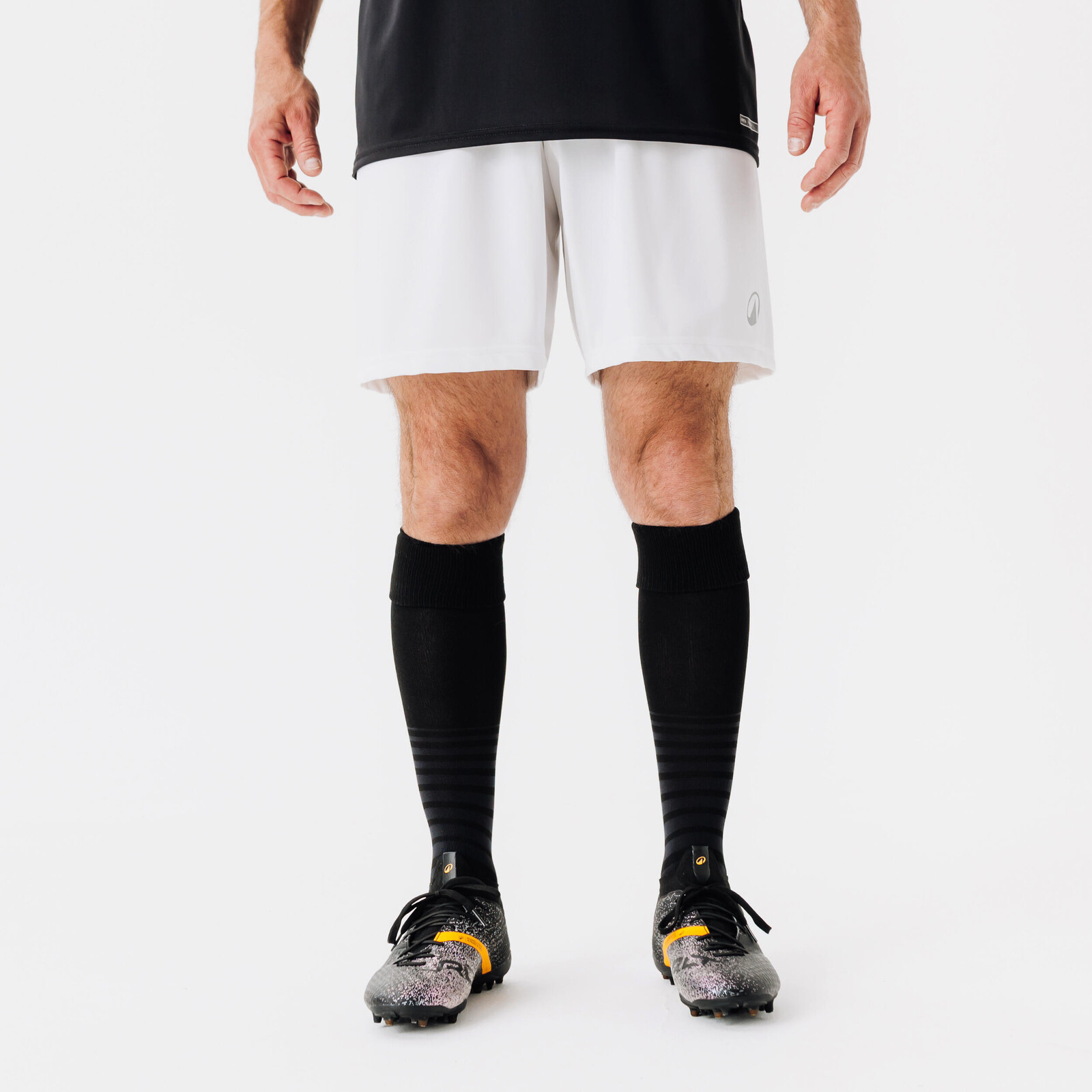 Futbalové šortky Essentiel Club biele