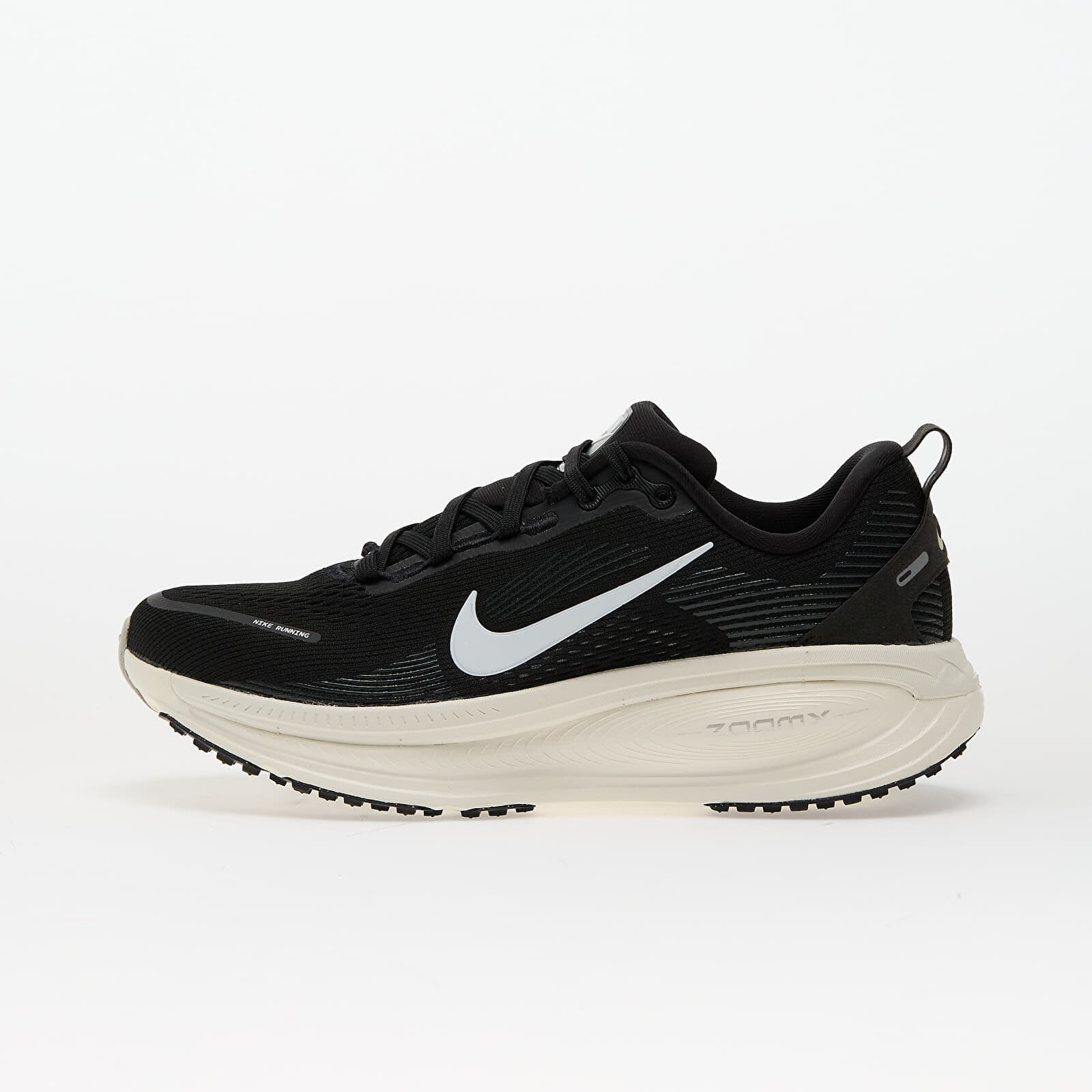 Tenisky Nike W Vomero 18 Black/ Summit White-Coconut Milk EUR 37.5