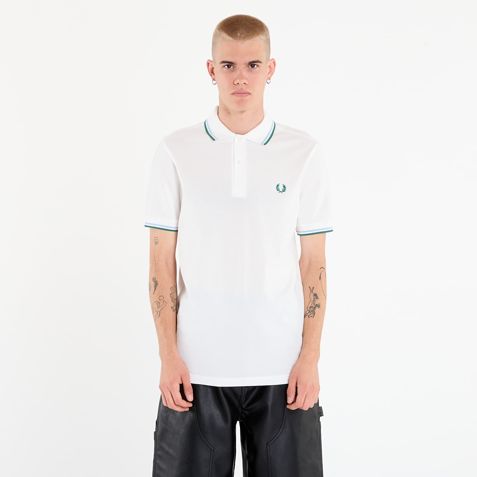 Tričko FRED PERRY Twin Tipped Fred Perry Shirt UNISEX Swhit/ Trbl/ Sprgr L