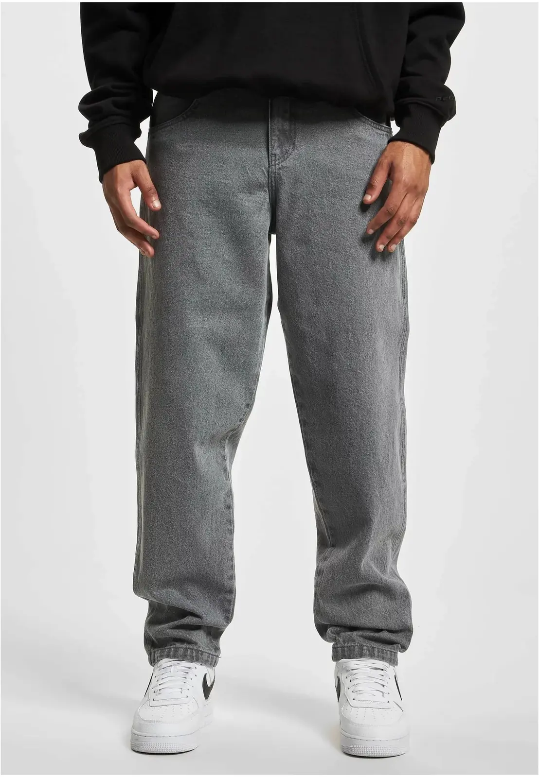 DEF Tapered Loose Fit Denim gray washed