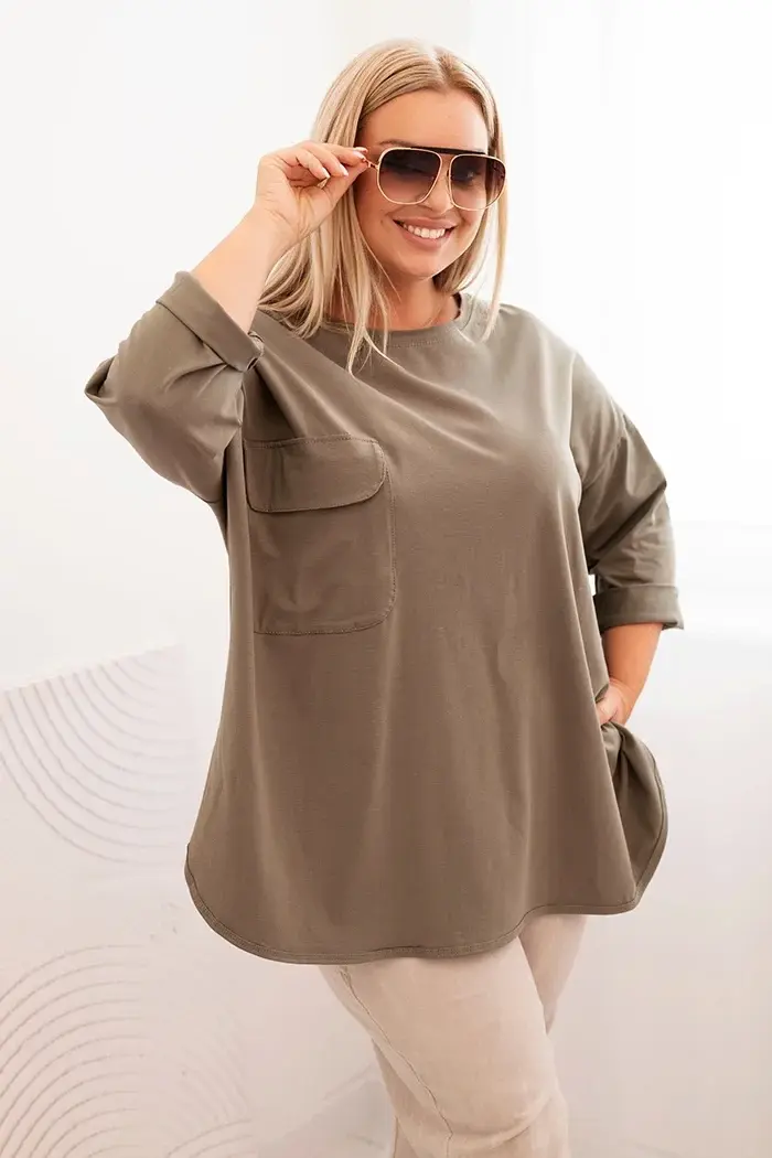 Kesi Włoski Dámska blúzka Plus Size z bavlnou s vreckom a vyhrnutým rukávom khaki