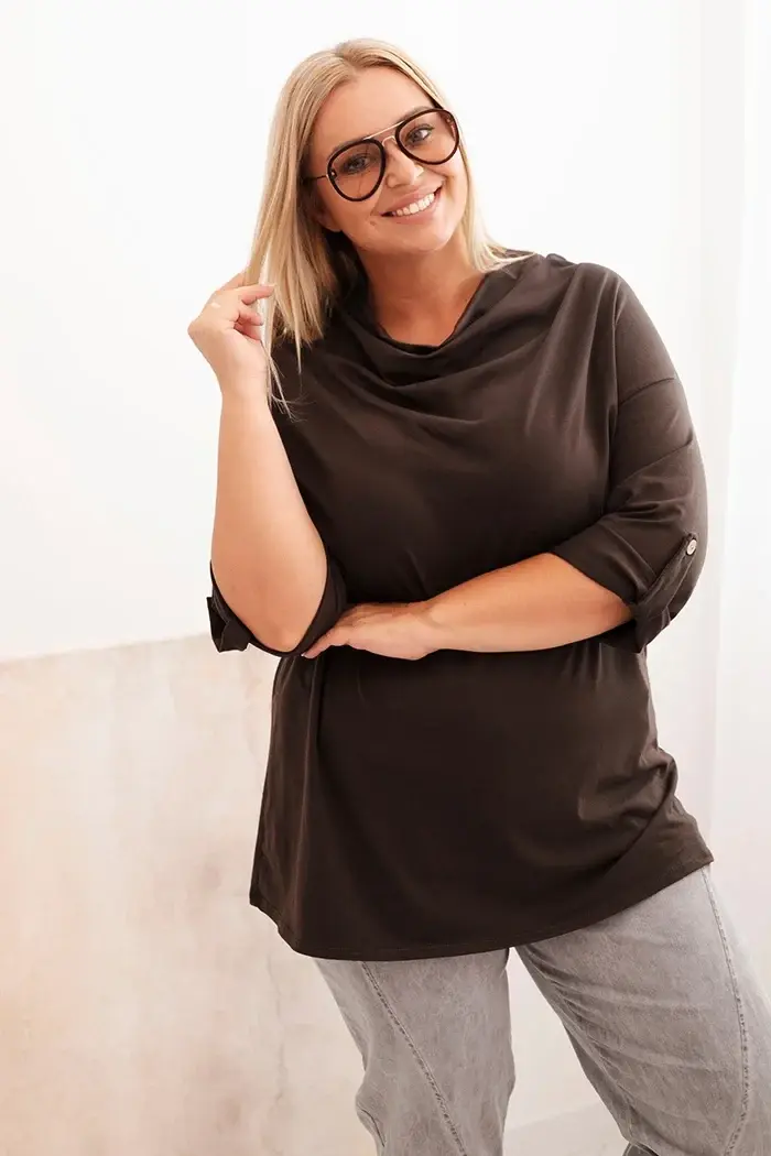 Kesi Włoski Dámska blúzka Plus Size z bavlnou s voľným strihom a vodným výstrihom hnedá