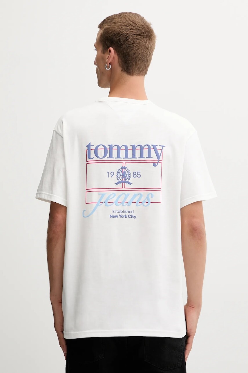 Bavlnené tričko Tommy Jeans pánske, béžová farba, vzorované, DM0DM21986