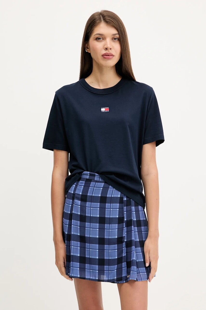 Bavlnené tričko Tommy Jeans dámske, tmavomodrá farba, DW0DW22202