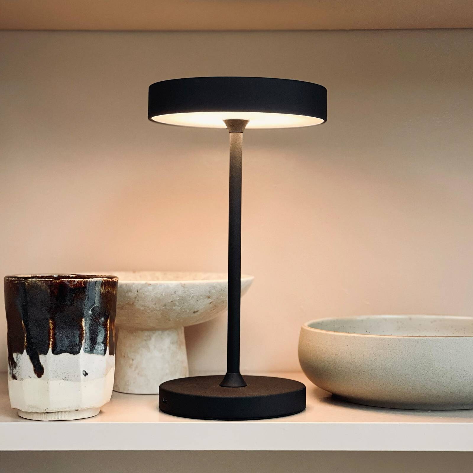 Dyberg Larsen Stolová LED lampa Starlight, čierna, výška 26 cm