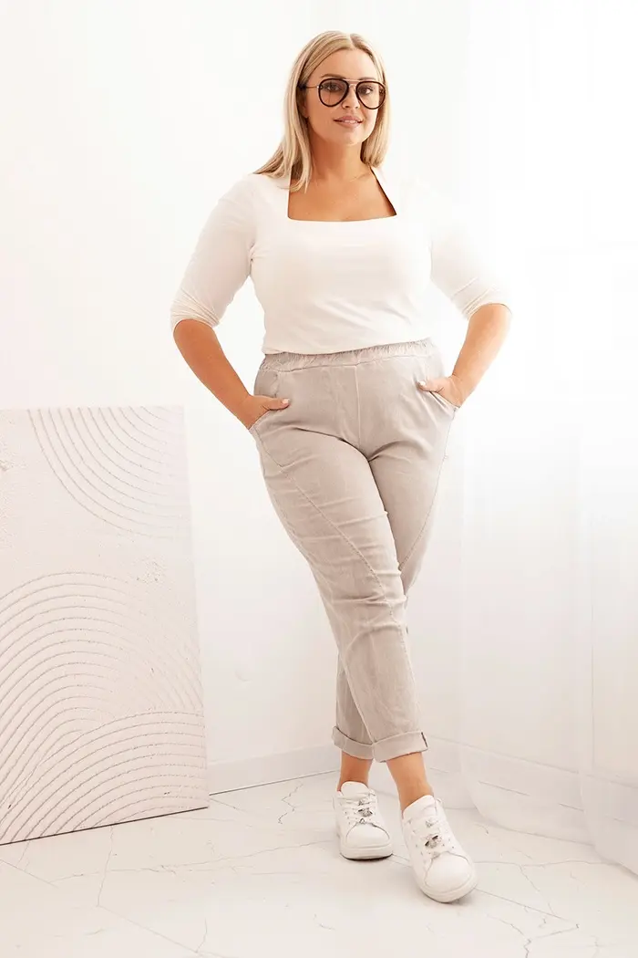 Kesi Włoski Dámske dekatizované nohavice Plus Size s gumou a vreckami béžové
