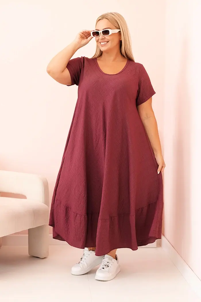 Kesi Włoski Dámska sukňa plus size s krátkym rukávom a volánom z ľahkej viskózy slivková